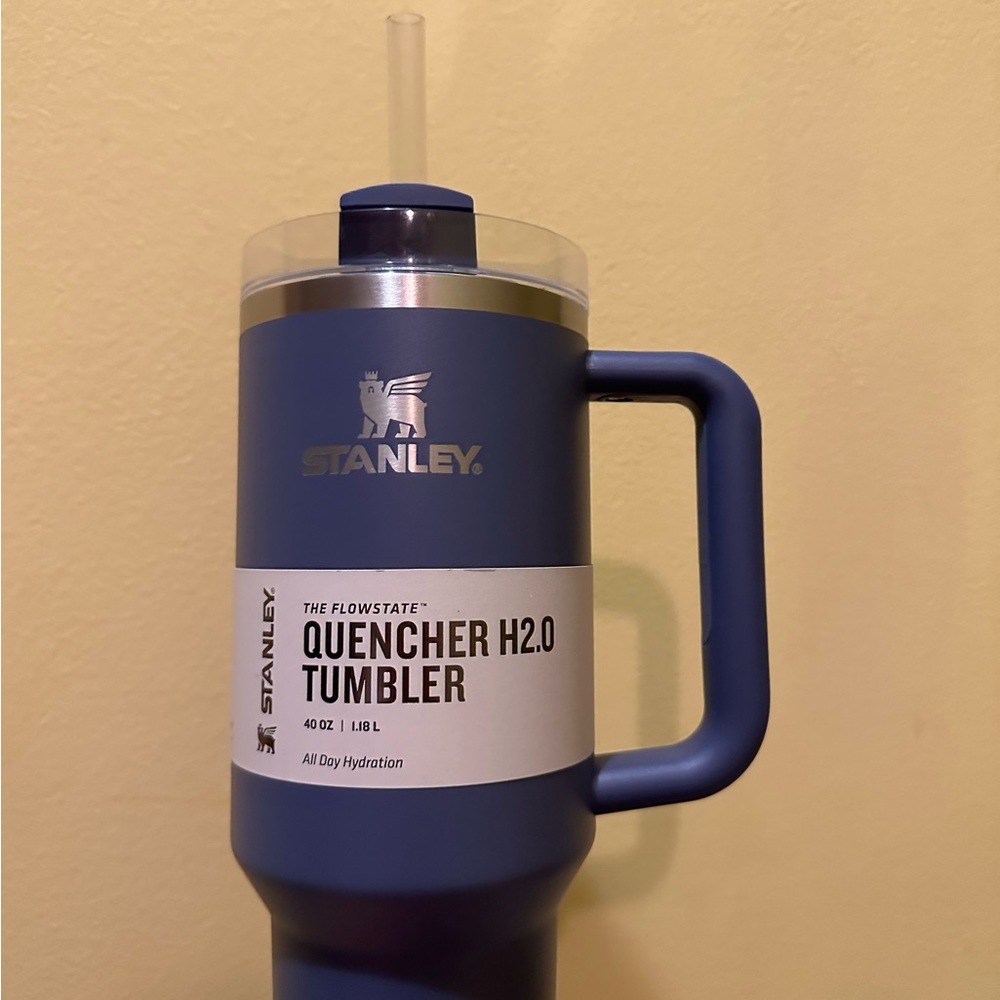 Stanley Cup 40oz in Twilight/Dark Blue SOLD